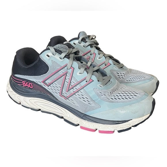 New Balance 840 v5 Cyclone Gray Magenta Women's Running Shoes - Picture 1 of 5
